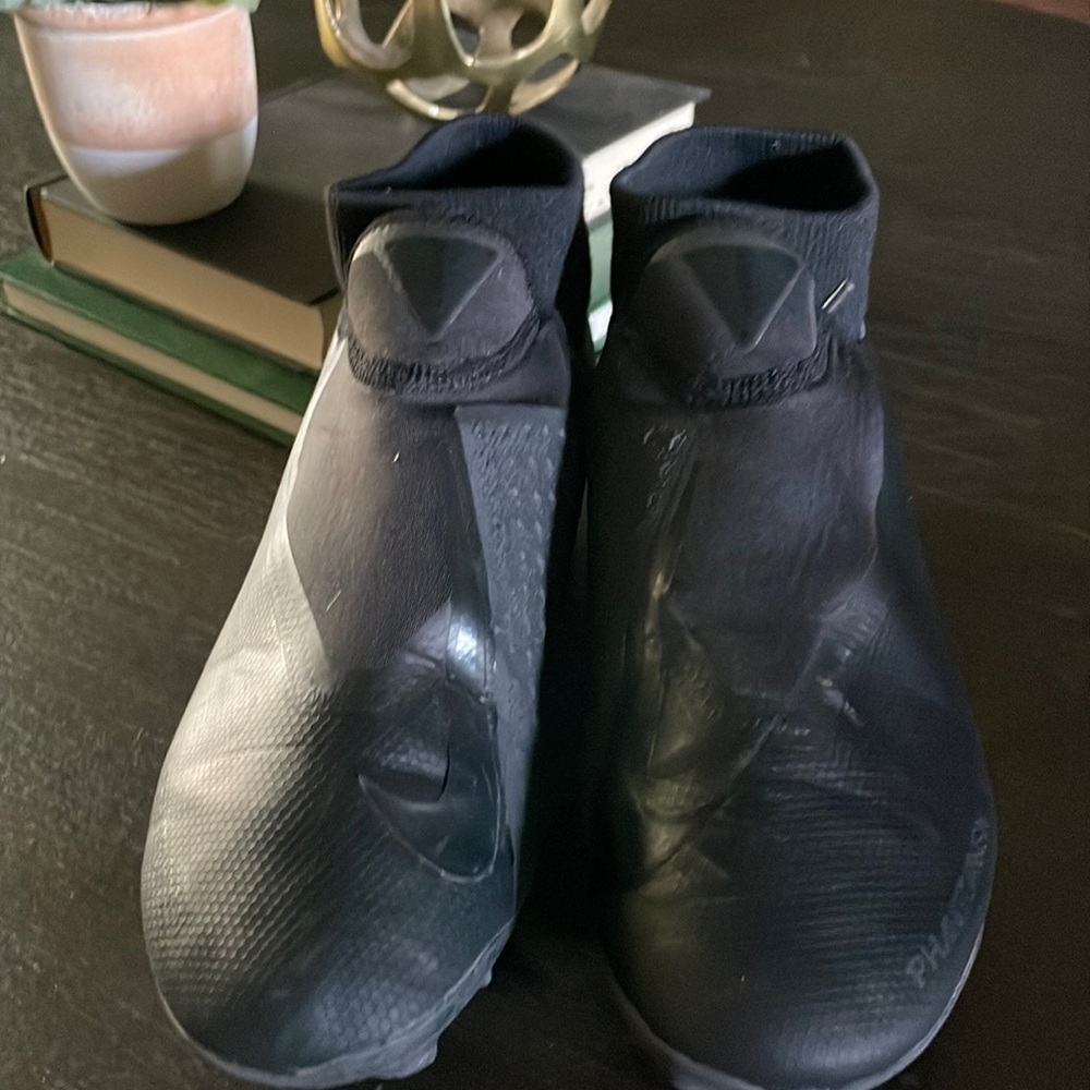Nike men’s cleats